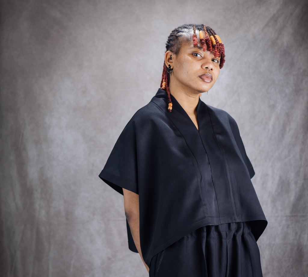 Non-Binary Top | Loose Gillet